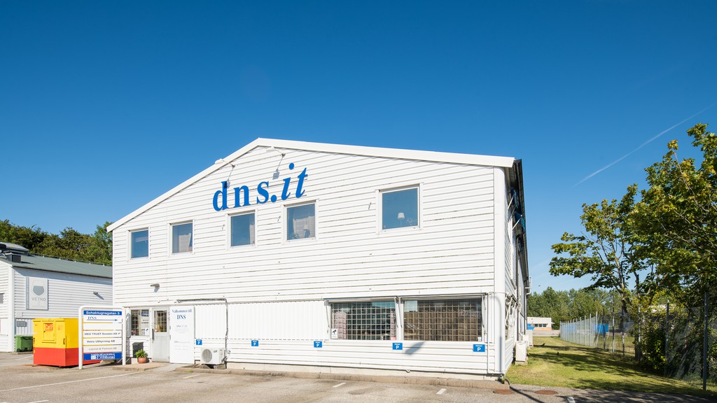 Trevligt kontor med lager och markport på Limhamn 