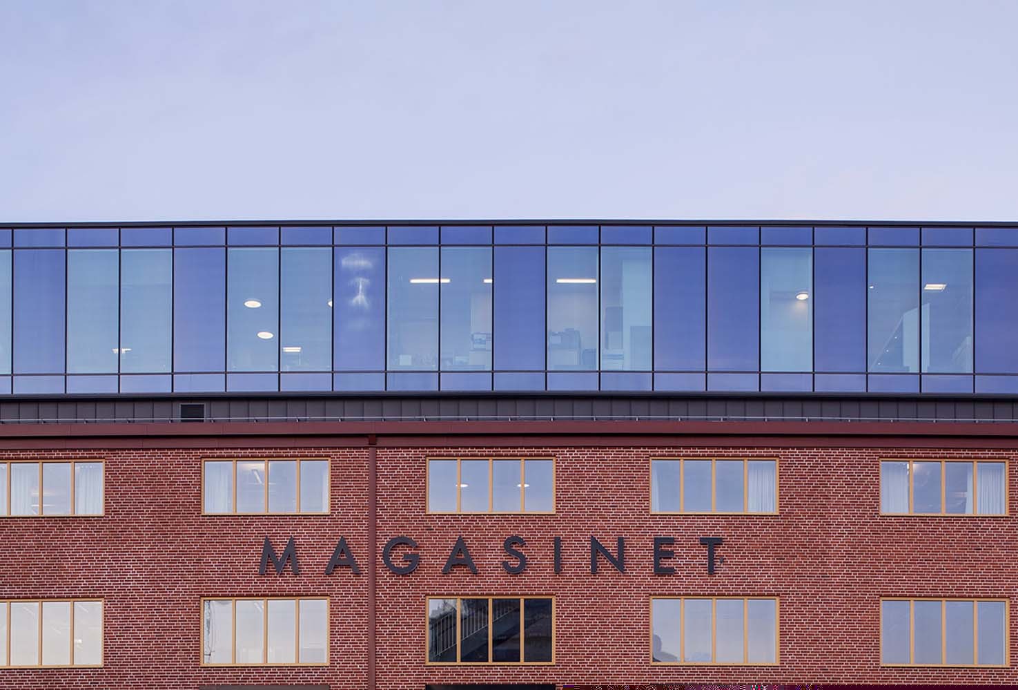 Advania samlokaliserar till Wihlborgs moderniserade magasinsbyggnad i Nyhamnen