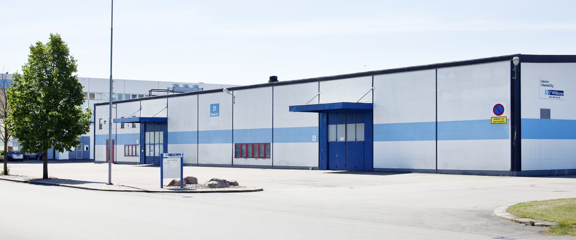 Stort lager med kontor i södra Helsingborg